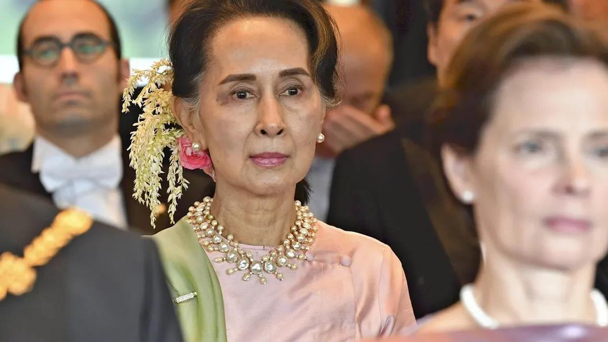 Аунг Сан Су Чжи. Фото: Yomiuri Shimbun / Associated Press / East News