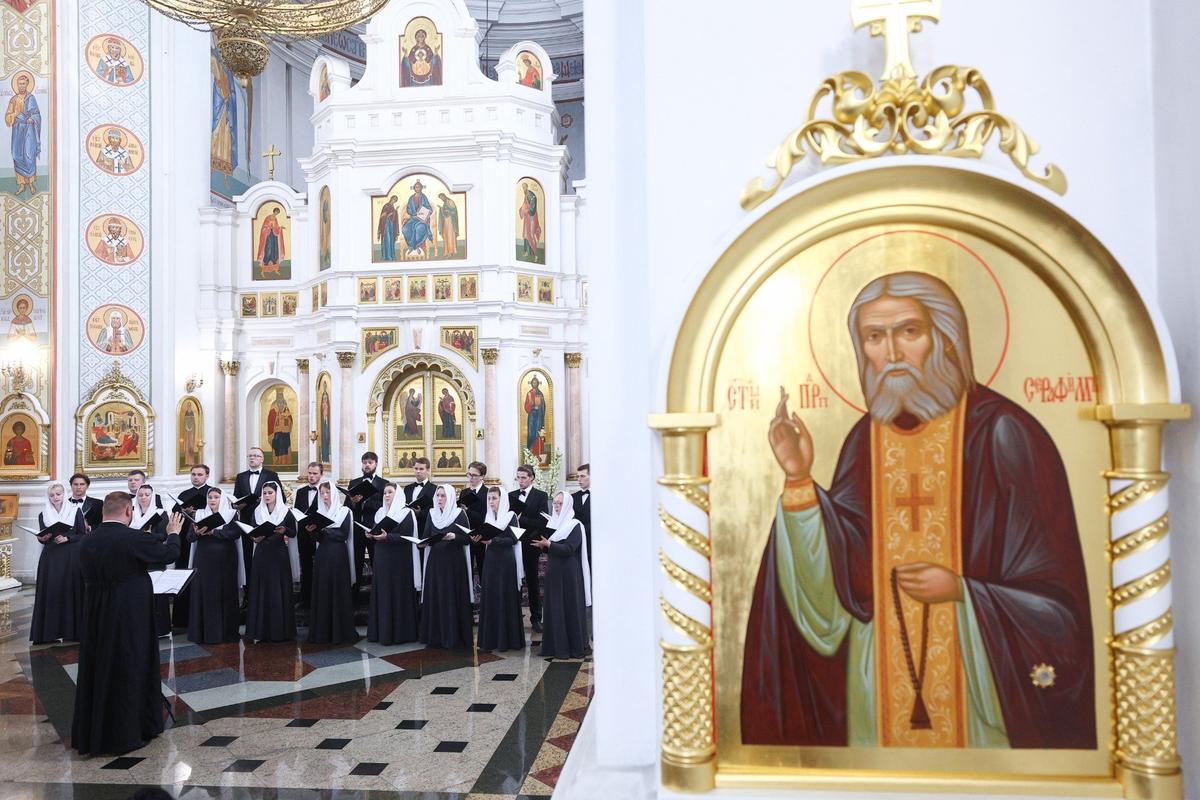 Икона Серафима Саровского. Фото: Егор Алеев / ТАСС