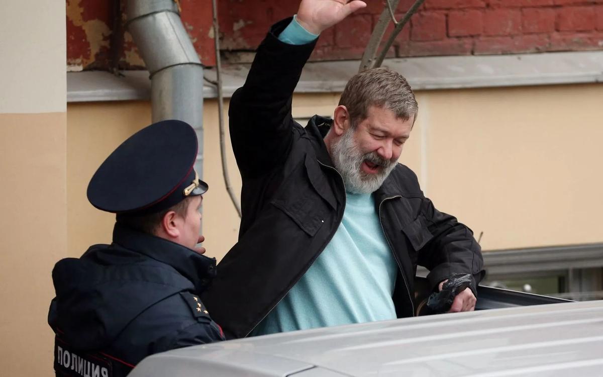 Оппозиционер Вячеслав Мальцев уехал из России, опасаясь уголовного преследования. Главное