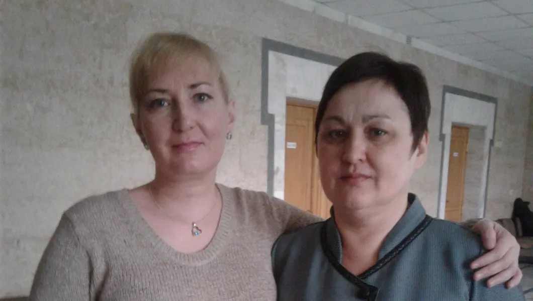 Адвокат Юлия Копейкина и мама Алексея Новикова, Ирина.