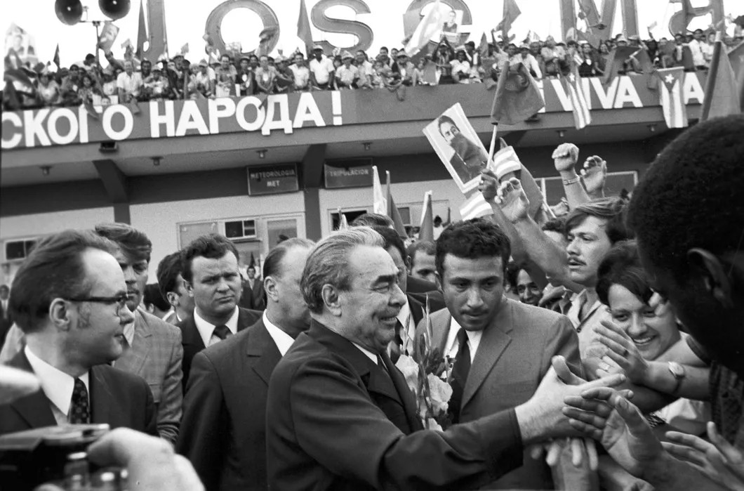 Генеральный секретарь ЦК КПСС Леонид Брежнев прибыл с визитом в Республику Куба, 1974 год. Фото: РИА Новости