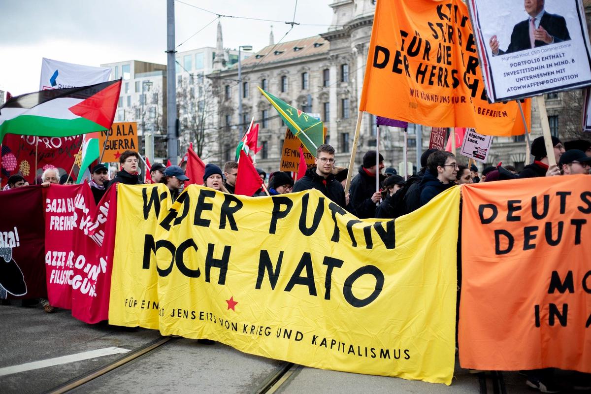 Пацифисты протестуют против Мюнхенской конференции по безопасности. Фото: Zuma / TASS