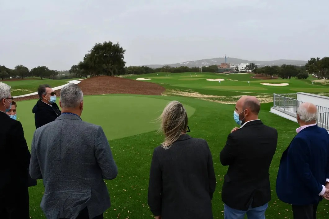Завершение реконструкции полей для гольфа в клубе Сан-Роке