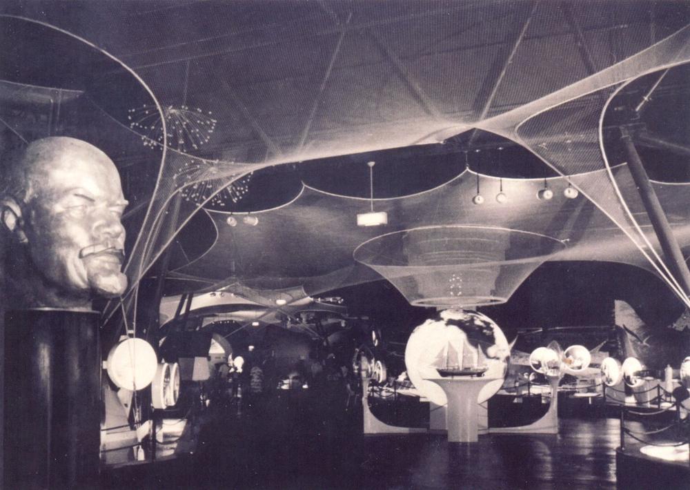 Советский павильон на Всемирной выставке на Окинаве. Из архива В. Колейчука