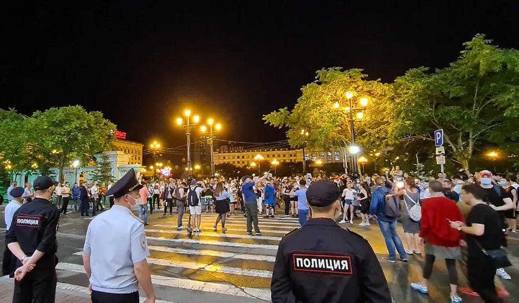 Митинг в Хабаровске в поддержку Фургала. Фото: Евгения Пустовит / ТАСС