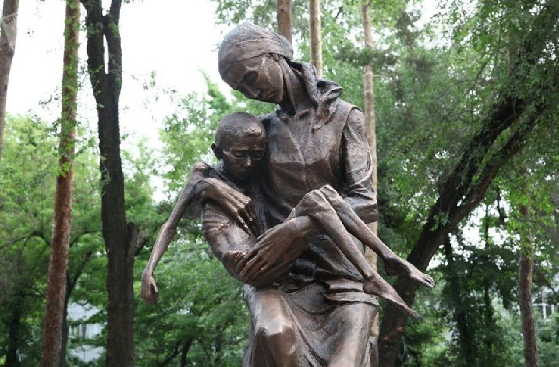 Памятник жертвам голода в Алматы. Фото: архив