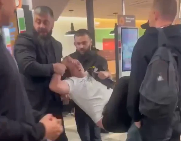 Похищение Арега Щепихина на Ярославском вокзале. Скриншот с видео