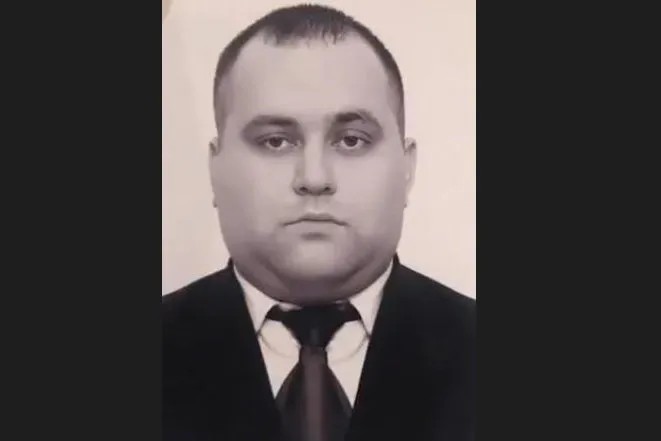 Нападавший — житель Подольска Евгений Манюров работал охранником ЧОПа, часто меняя конторы
