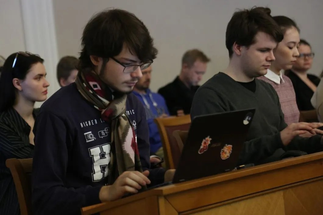 Представители студентов присутствуют на заседании ученого совета НИУ ВШЭ. Фото: Михаил Дмитриев / ВШЭ