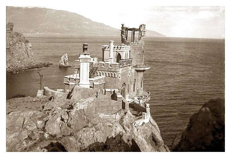 Ласточкино гнездо после землетрясения 12 сентября 1927 года. Фото: соцсети