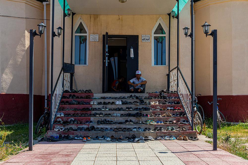 Мечеть в селе Барскоон. Фото: Арден Аркман / «Новая газета»