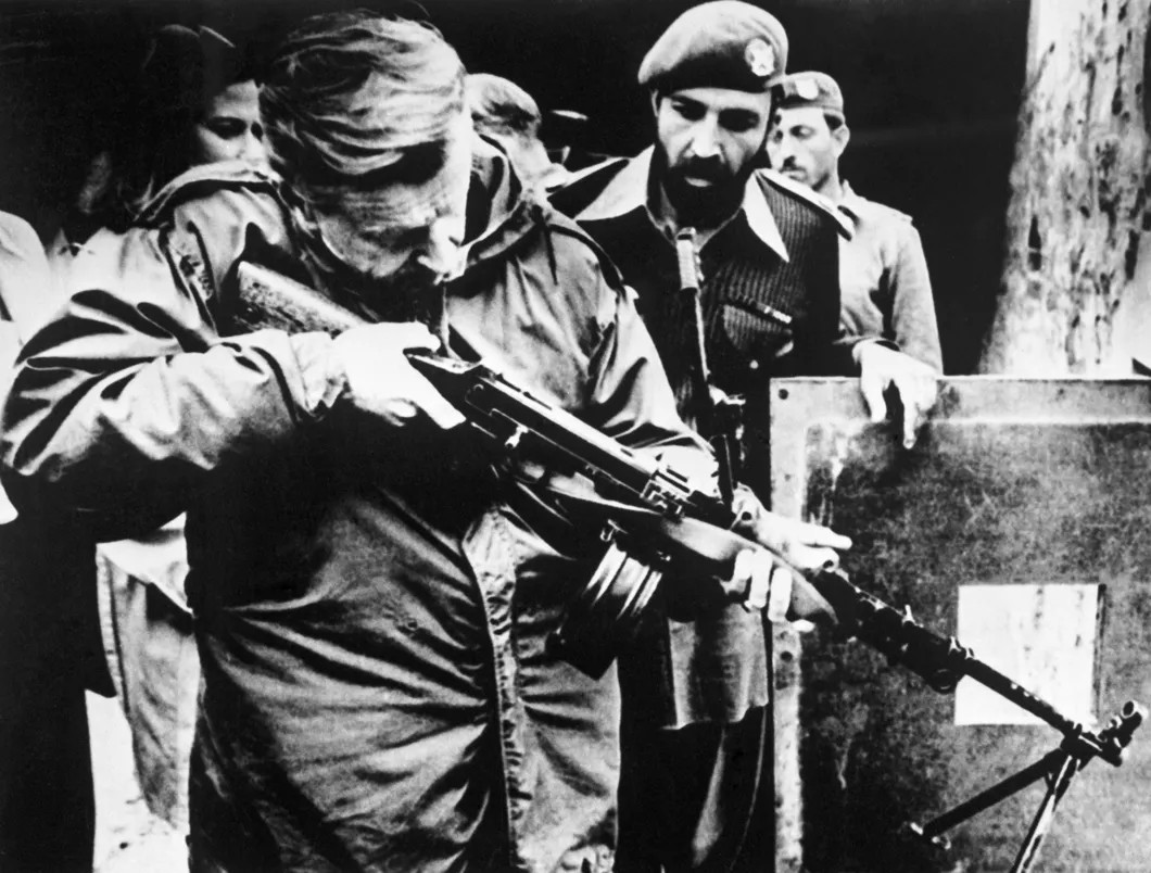 1980 год. Бжезинский в расположении пакистанских войск на границе с Афганистаном. Фото: архив ИТАР-ТАСС