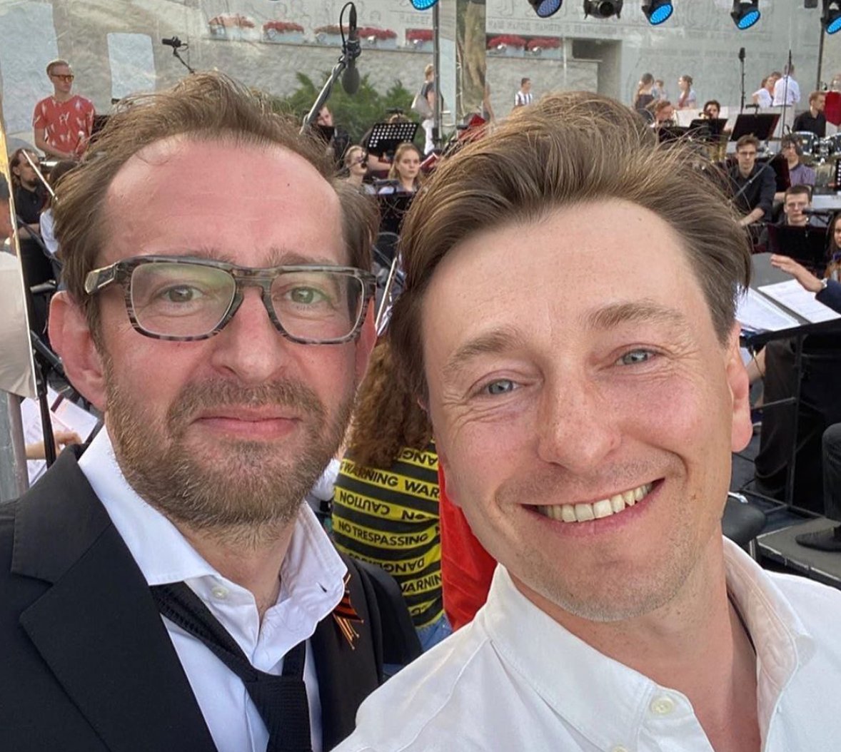 Константин Хабенский и Сергей Безруков. Фото из соцсетей
