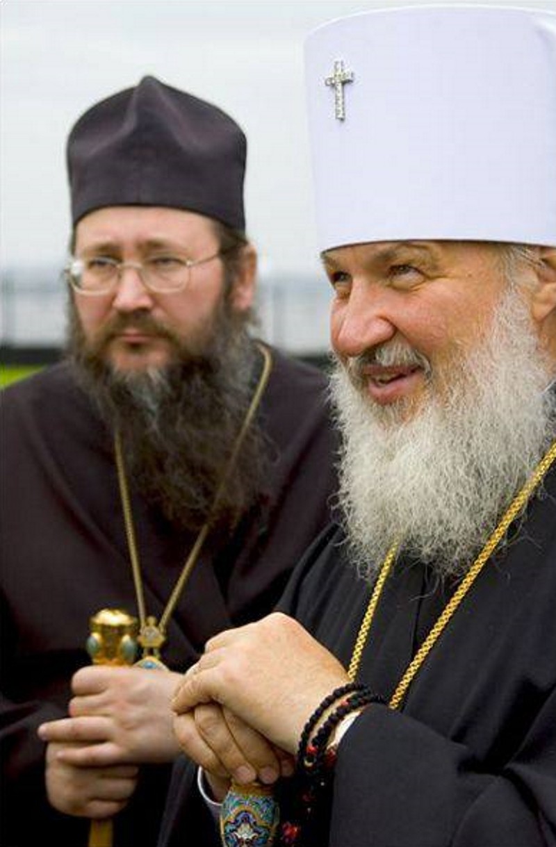 Епископ Диомид (Дзюбан) и патриарх Кирилл. Фото из архива