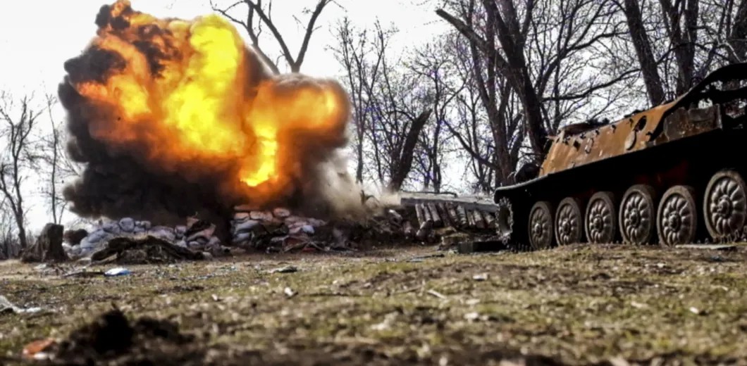 Подрыв неразорвавшихся снарядов под Дебальцево, март 2015-го
