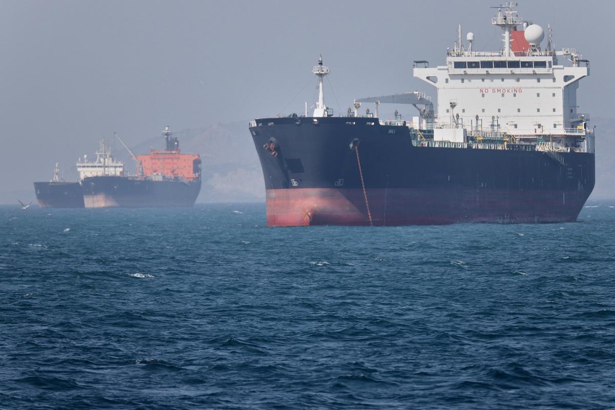 Нефтяные танкеры в водах Ормузского пролива. Фото: AP / TASS