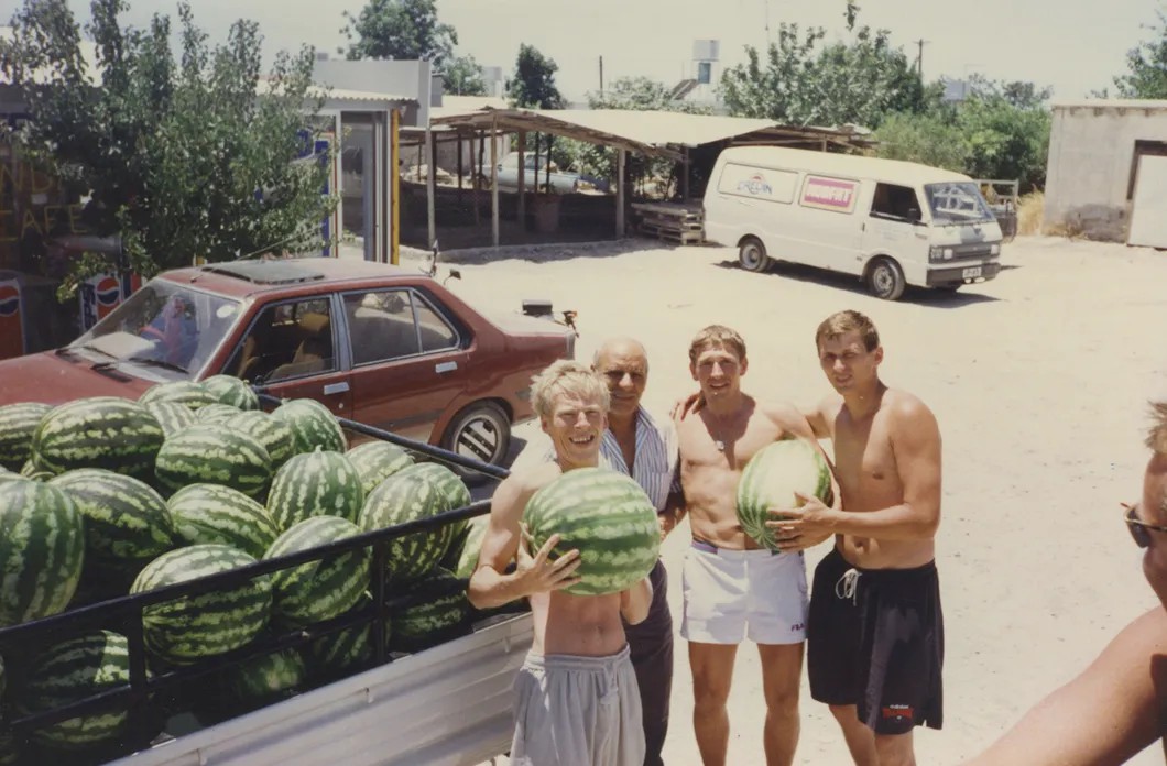 Герасимов, местный киприот, Инин и Алексеев на отдыхе. Фото из архивов родственников