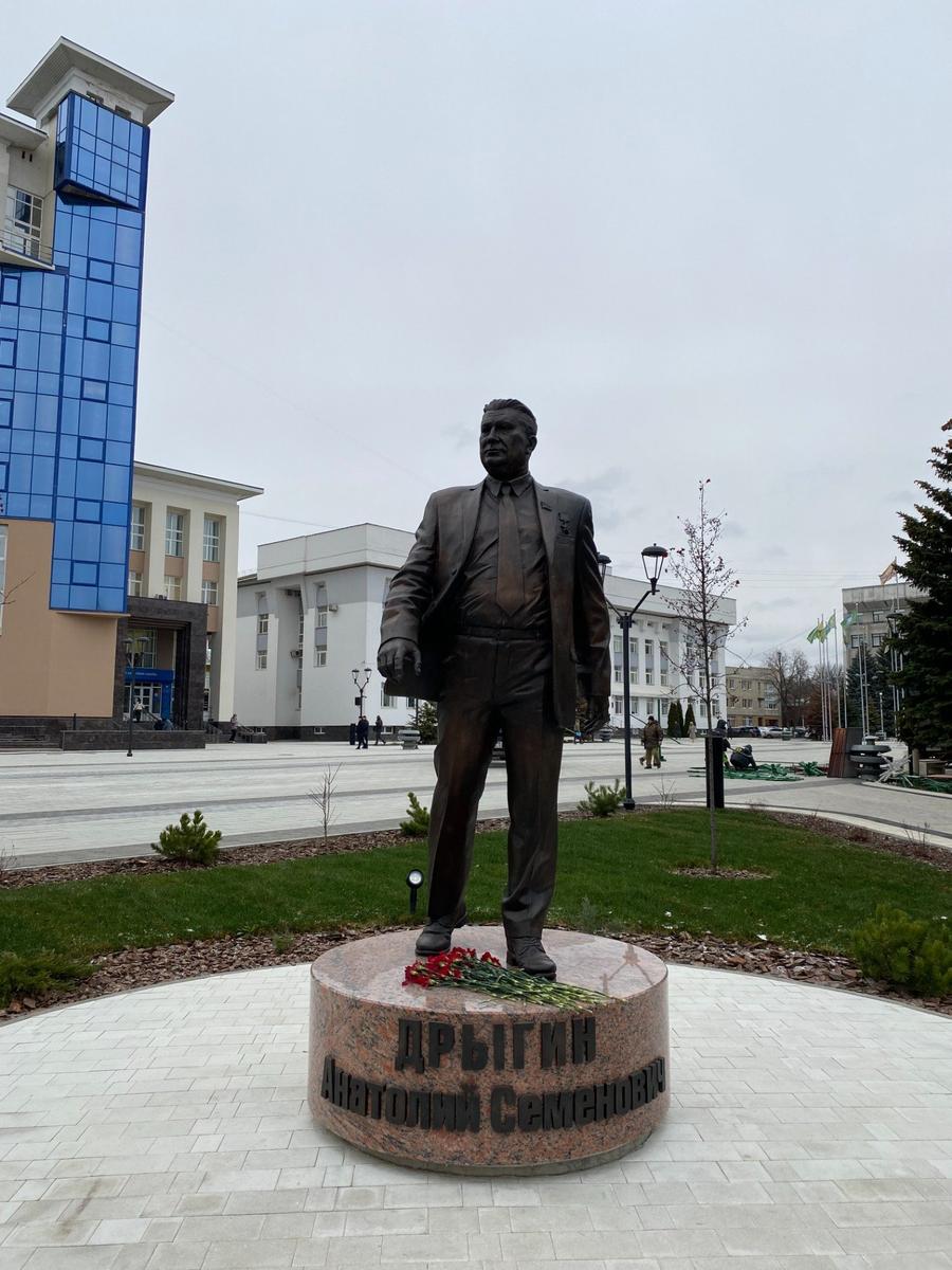 Памятник Анатолию Дрыгину. Фото: Ирек Муртазин / «Новая газета»