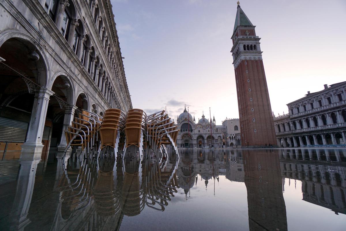 Площадь Сан-Марко в Венеции после наводнения. Фото: EPA-EFE