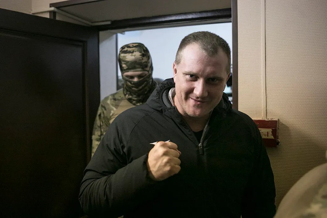 Задержанный украинский моряк Денис Гриценко. Фото: Влад Докшин / «Новая газета»
