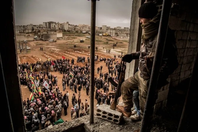 Акция курдов в Сирии в поддержку РПК. Февраль 2015 года. Фото: Zuma / TASS