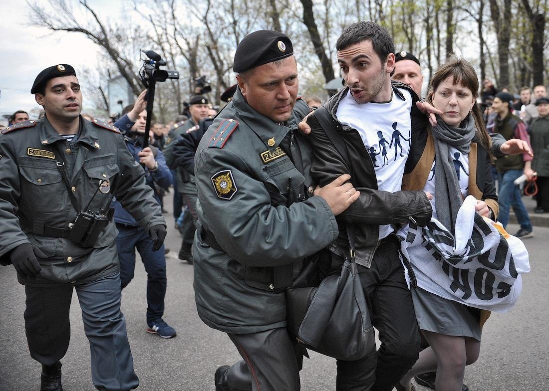 Акция, приуроченная к годовщине марша на Болотной площади (6 мая, 2012 г.). Фото: Александр Миридонов / Коммерсантъ