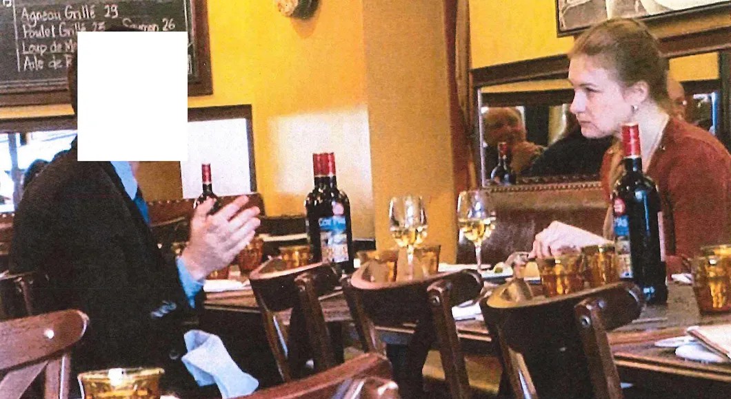 Бутина в ресторане с российским дипломатом. Оперативная съемка. Reuters