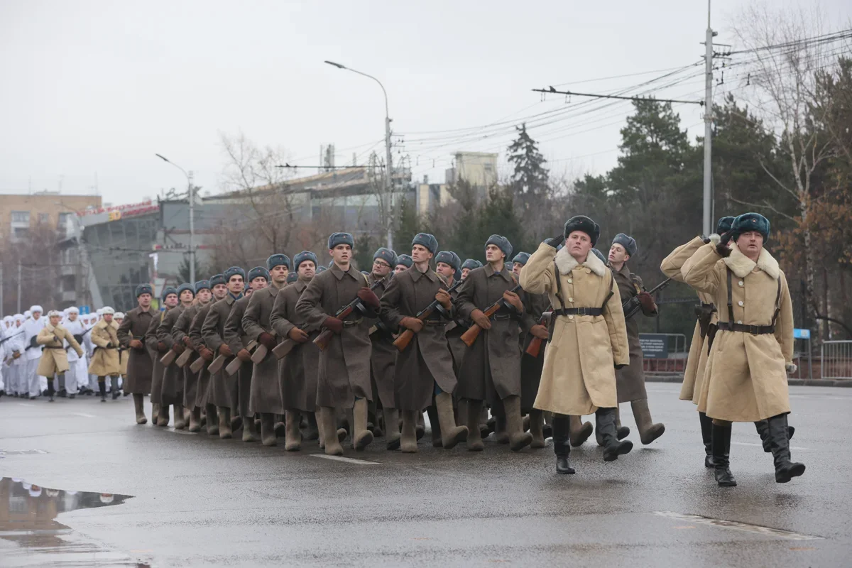 «А где счастливый народ-то?». Социальная ткань расползается. Зарисовки с  ноябрьской натуры из глубинного центра России — Новая газета