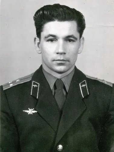 Старший лейтенант Григорий Нелюбов_ 1960 год. Фото из архива Музея космонавтики (Москва)