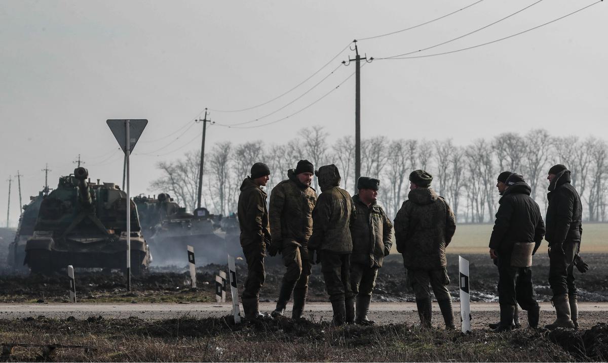 Российские военнослужащие и бронетехника в Ростовской области, 22 февраля 2022 года. Фото: EPA-EFE