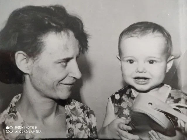 Надежда Кутепова с мамой. Фото из семейного архива