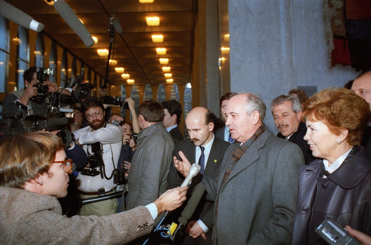 7 декабря 1988 года. Нью-Йорк. Михаил Горбачев отвечает на вопросы журналистов. Фото: ITAR-TASS
