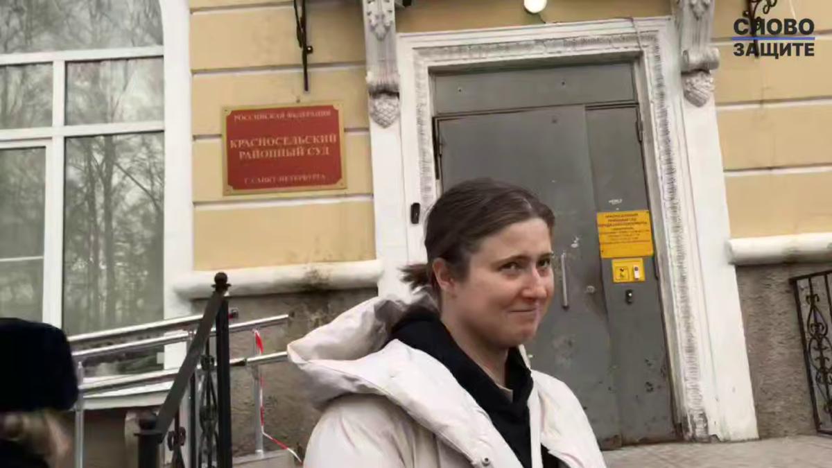 Подругу пропавшей чеченки Седы Сулеймановой отправили на обязательные работы за пикет на мосту Кадырова в Петербурге