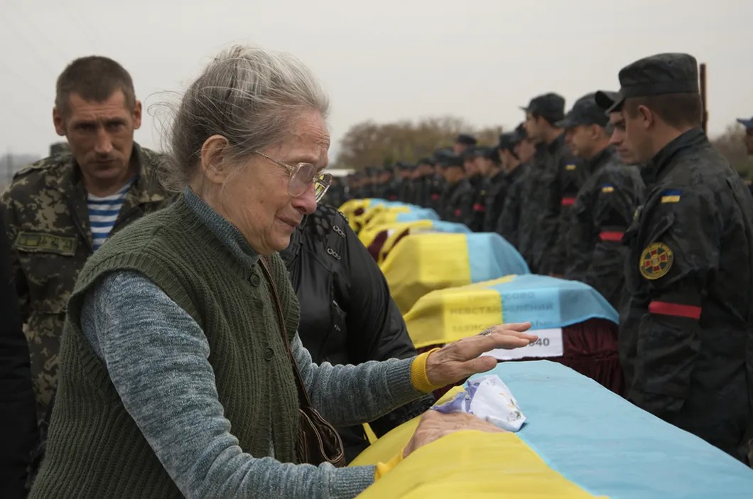 Похороны неопознанных солдат, Днепропетровск, октябрь 2014-го
