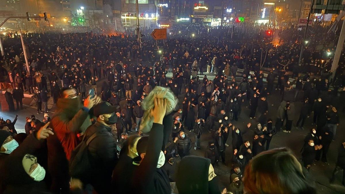 Лозунга «Смерть аятолле!» уже недостаточно