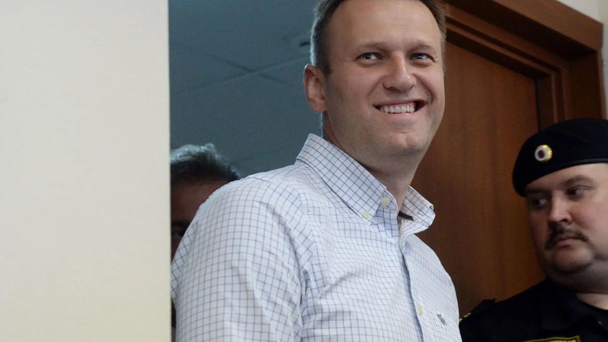 «Дано указание, чтобы Навальный как можно скорее был осужден»
