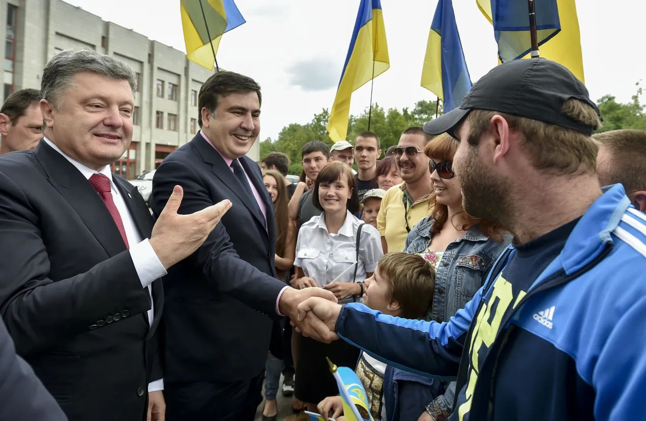 Порошенко представляет нового губернатора одесситам. Фото: РИА Новости