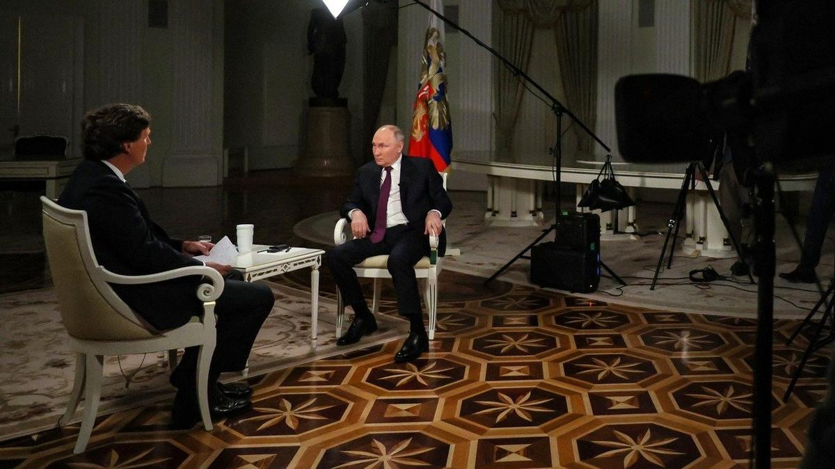 Из интервью президента В. Путина журналисту Т. Карлсону