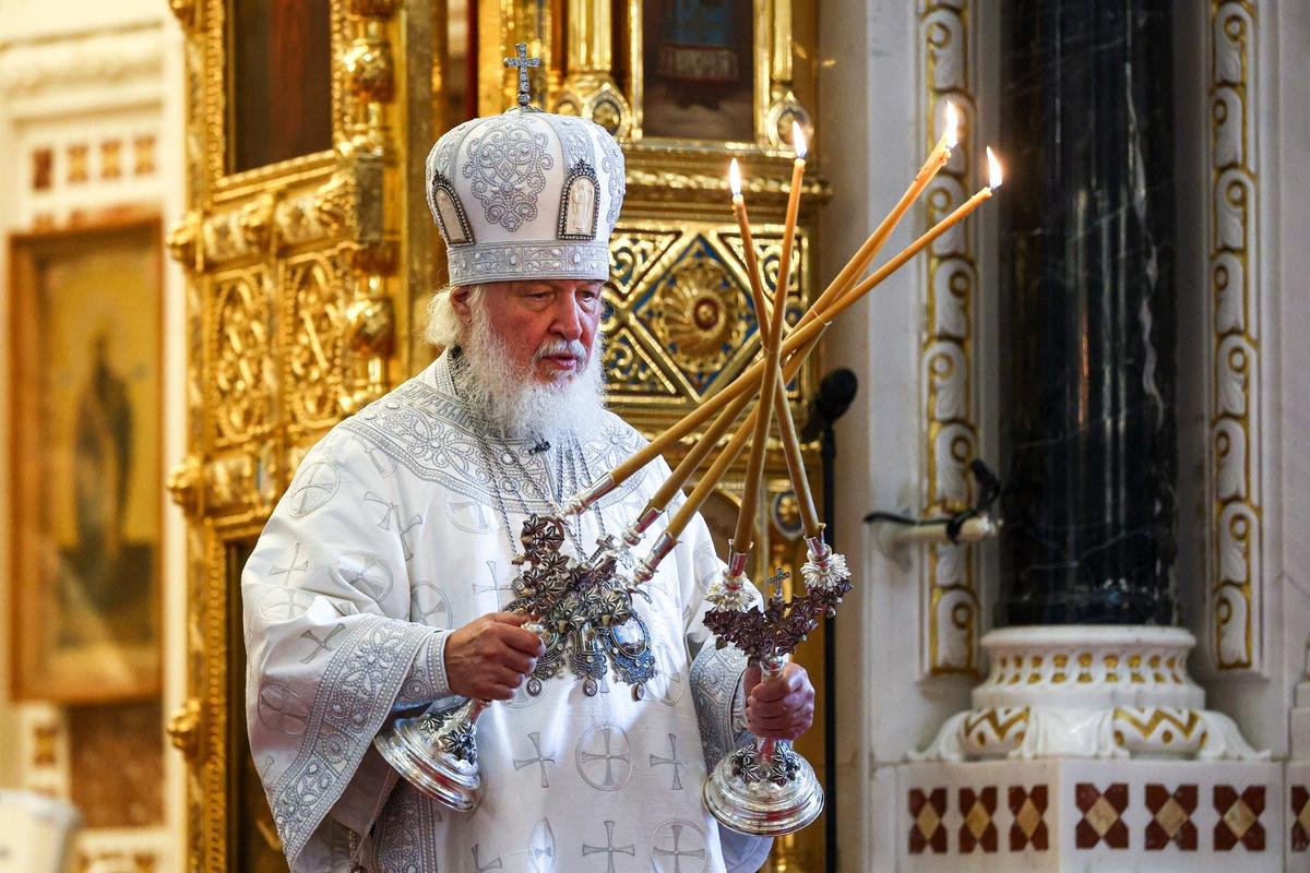 Патриарх Кирилл во время божественной литургии. Фото: Сергей Булкин / ТАСС