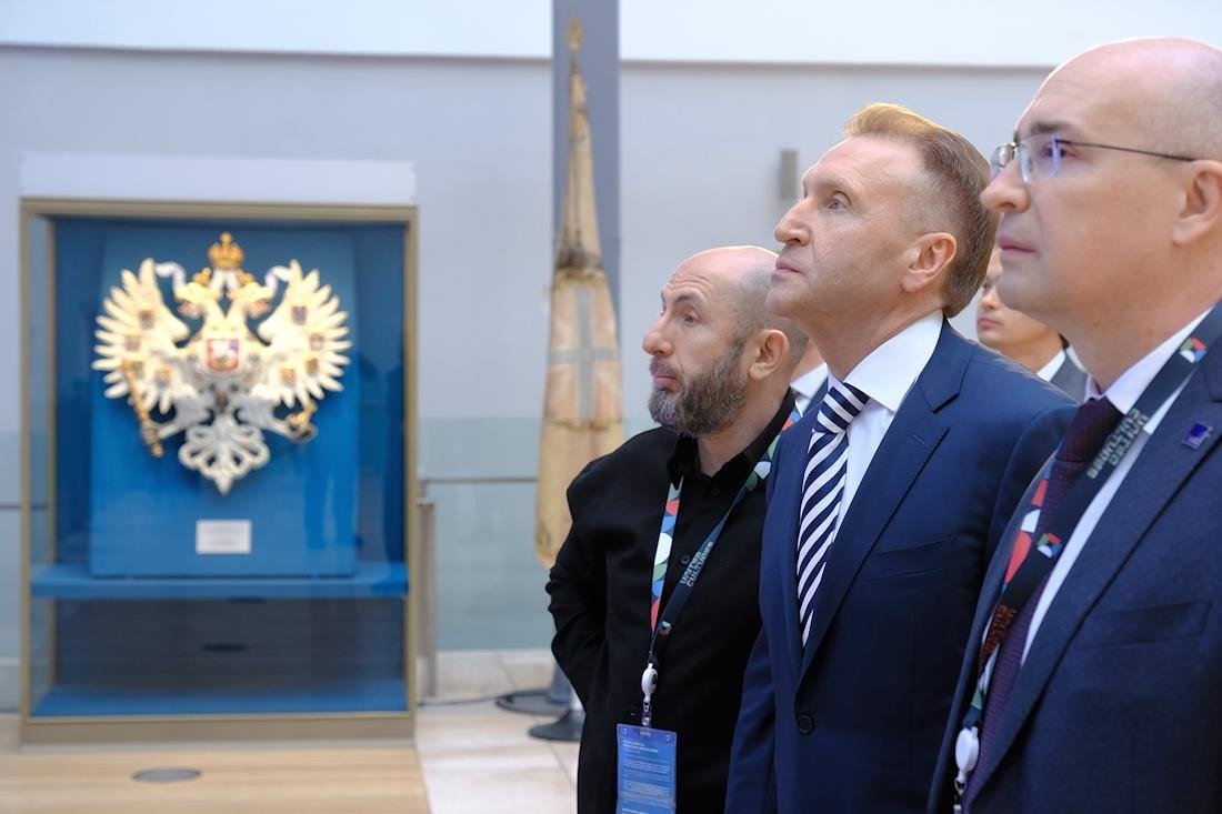 Владимир Кехман, Игорь Шувалов, Андрей Кондрашов. Фото: Алексей Смагин / Коммерсантъ