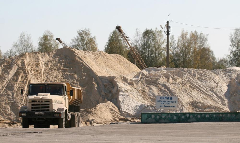 Склад песка в Гусь-Хрустальном районе для стекольных заводов. Фото: РИА Новости