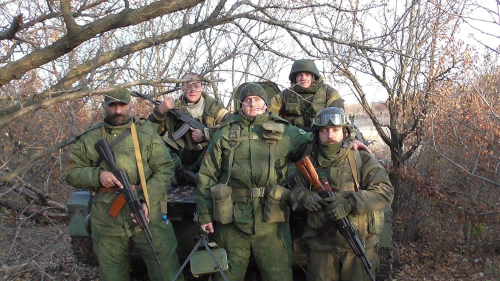 «Бегемот» с другими участниками формирований «ДНР» Фото: Facebook
