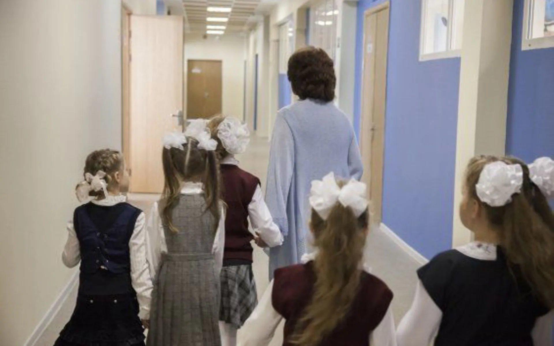 Российский учитель: От зарплаты до зарплаты, от звонка до звонка