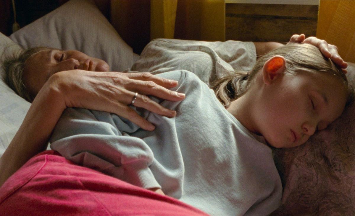 Кадр из фильма «Короткое лето»