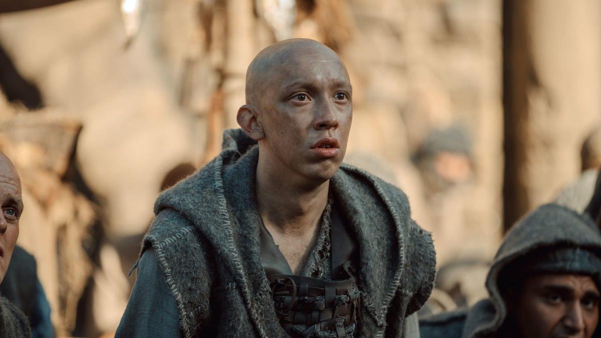 Кадр со съемок сериала «Трудно быть богом»