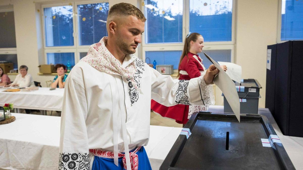 «Орбанизация» Чехии отменяется