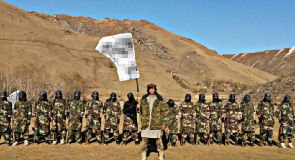 И его боевики — таджикские талибы. Фото: соцсети / dialog.tj