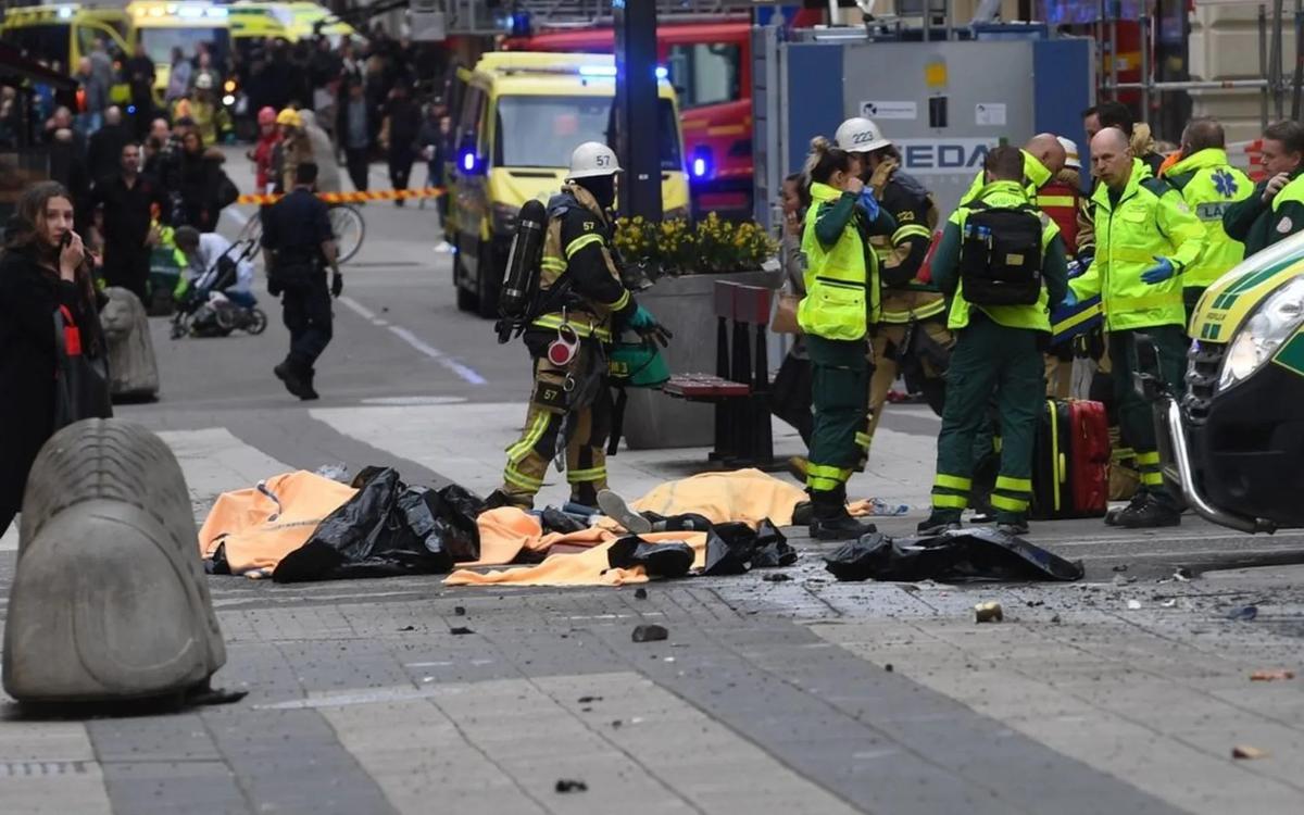 В Европе еще один теракт. После Санкт-Петербурга жертвой стал соседний Стокгольм