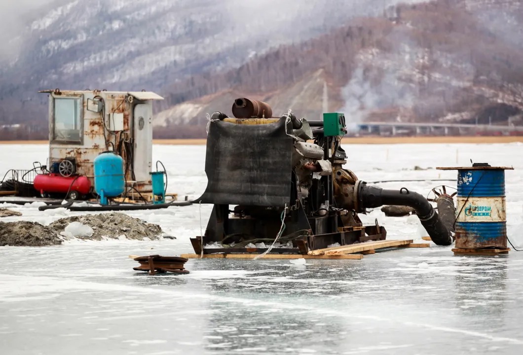 Строительство завода компании по розливу байкальской воды. Фото: Кирилл Шипицин / ТАСС