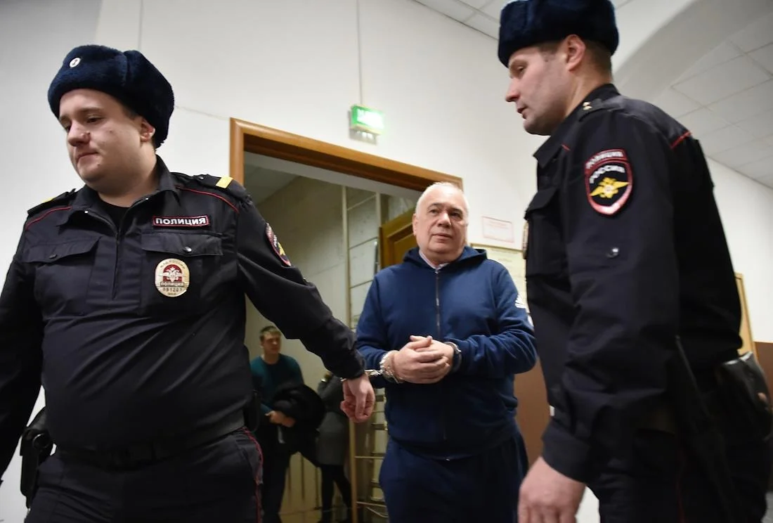 Григорий Рабинович после заседания суда. Фото: Ирина Бужор / Коммерсантъ